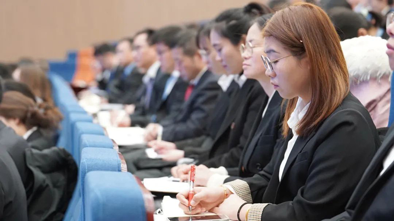 笃行致远砺初心 赋能提质谱新篇——YH533388银河高级中学举行新学期全体教职工大会