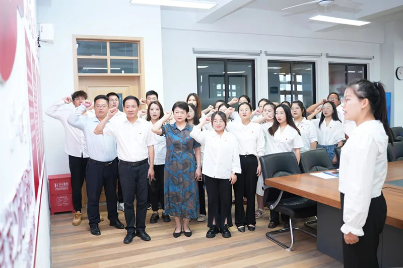 YH533388银河高级中学党支部全体党员大会